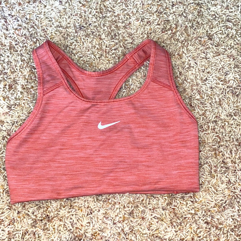 Nike sports bra size smal